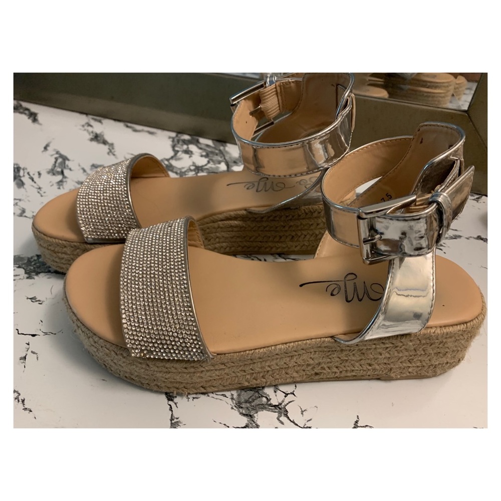 Fashion nova sandals